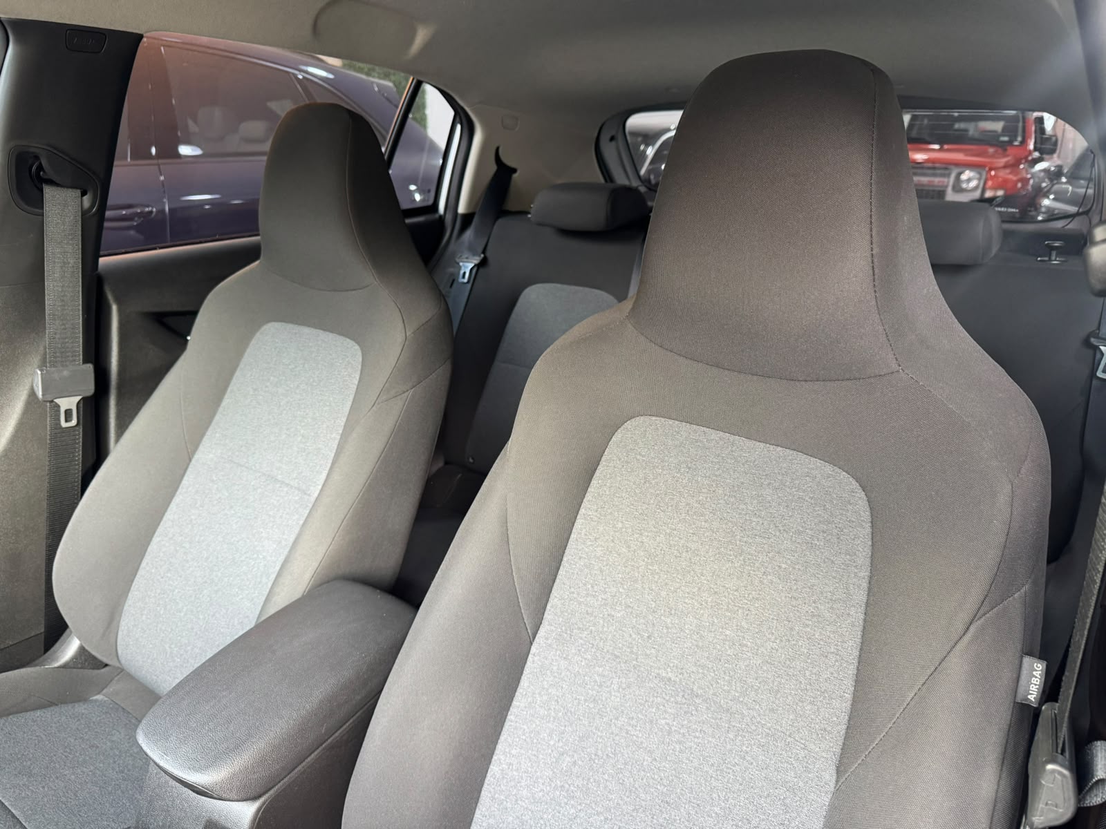 ONIX 1.0 TURBO 2022 UNICO DONO à venda na GBC Car - foto 8 de 24