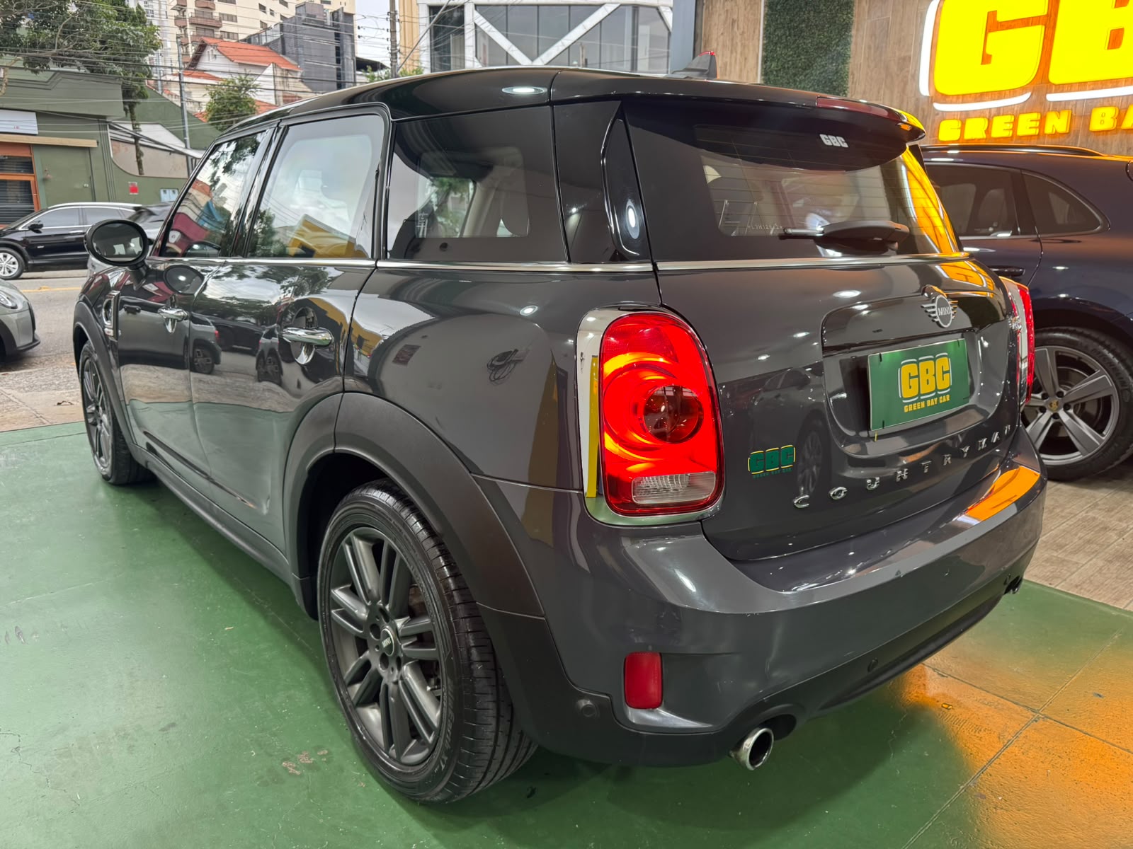 MINI COOPER COUNTRYMAN 2.0 S à venda na GBC Car - foto 17 de 19