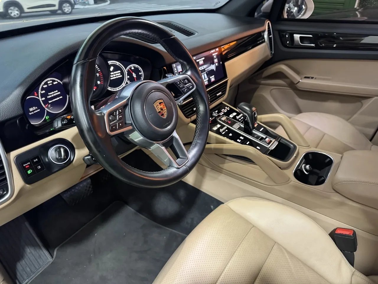Porsche Cayenne à venda na GBC Car - foto 4 de 8
