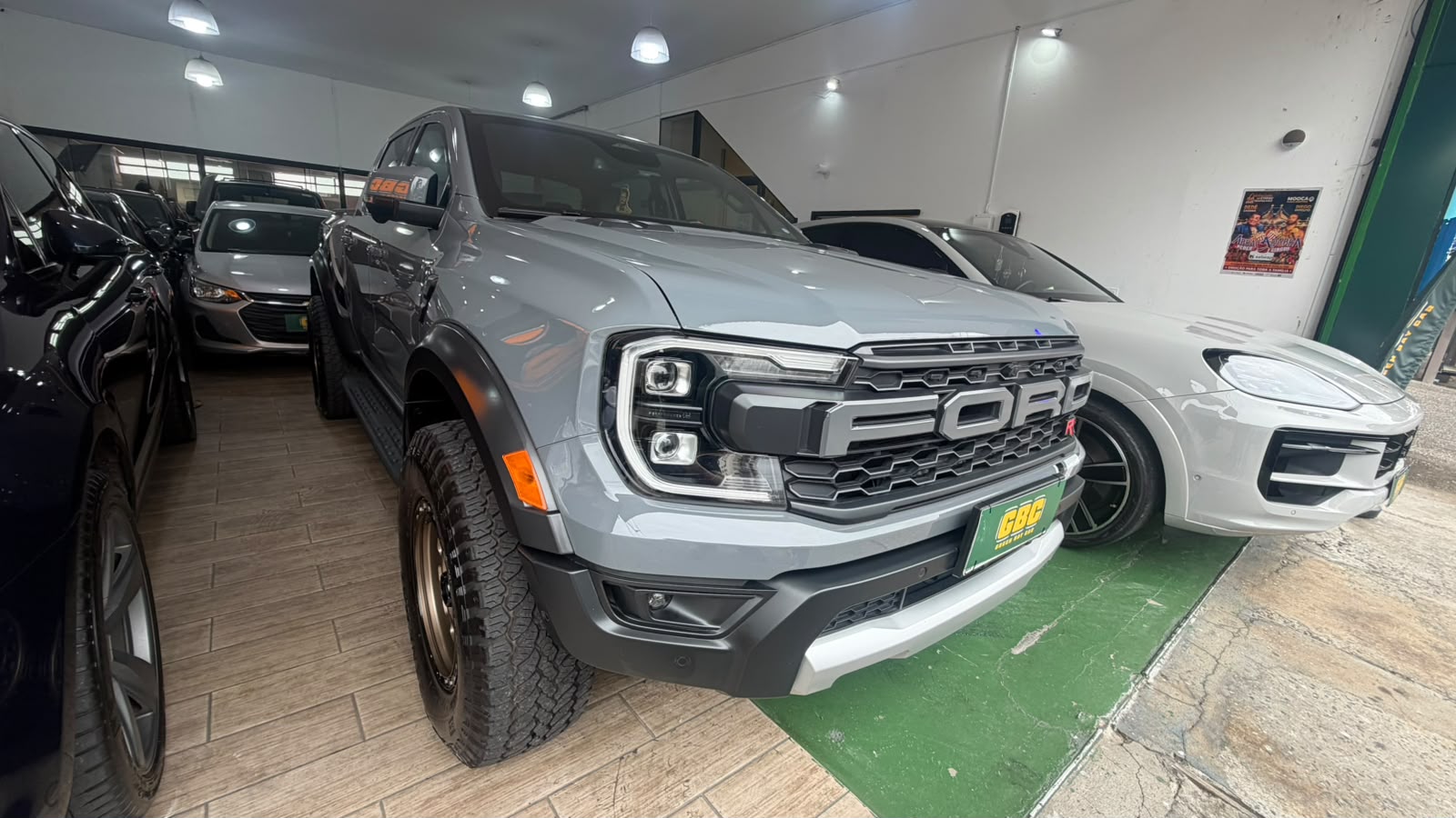FORD   RANGER  3.0 V6 TURBO GASOLINA RAPTOR 4X4 AUTOMÁTICO à venda na GBC Car - foto 3 de 16