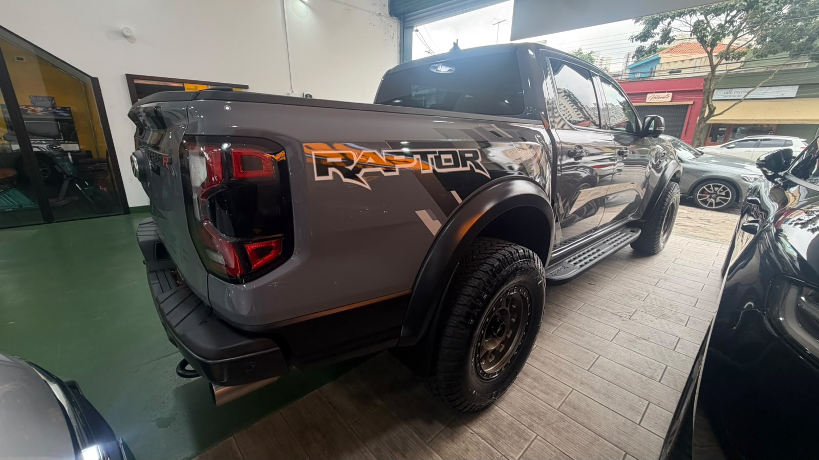 FORD   RANGER  3.0 V6 TURBO GASOLINA RAPTOR 4X4 AUTOMÁTICO à venda na GBC Car - foto 13 de 16