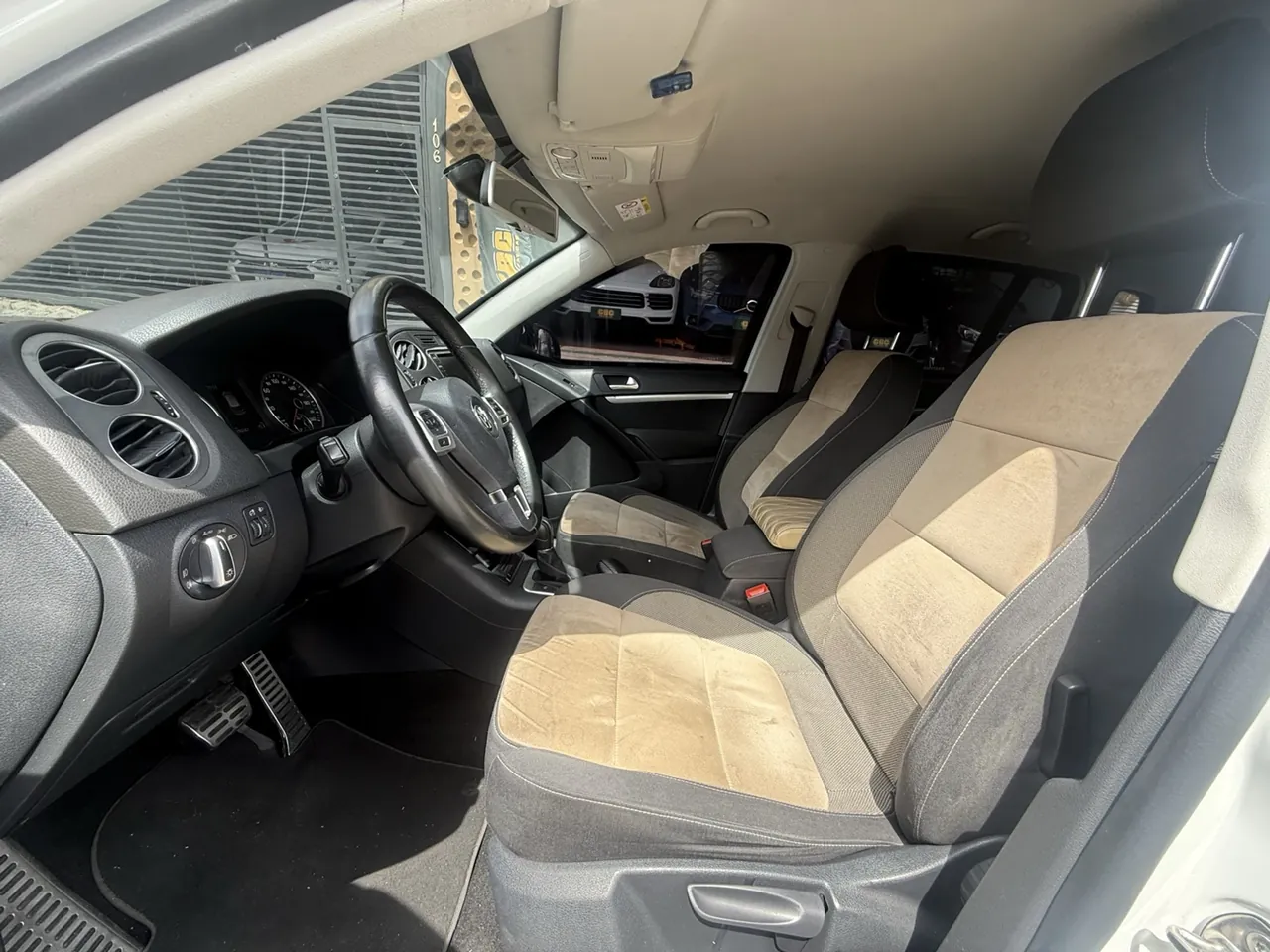 Volkswagen Tiguan à venda na GBC Car - foto 7 de 8