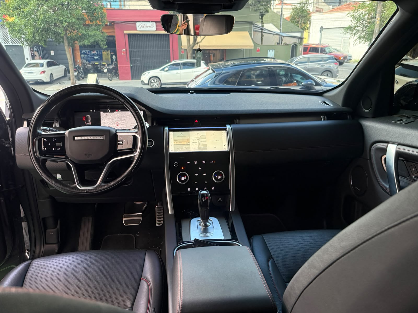 DISCOVERY SPORT 2.0 D200 TURBO DIESEL MHEV R-DYNAMIC SE AUTOMÁTICO à venda na GBC Car - foto 5 de 17
