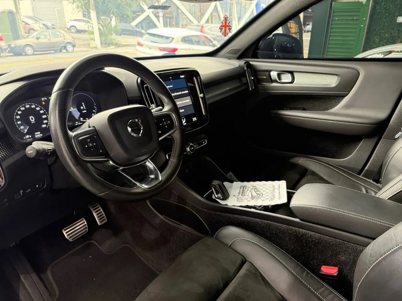 Volvo XC40 à venda na GBC Car - foto 4 de 8