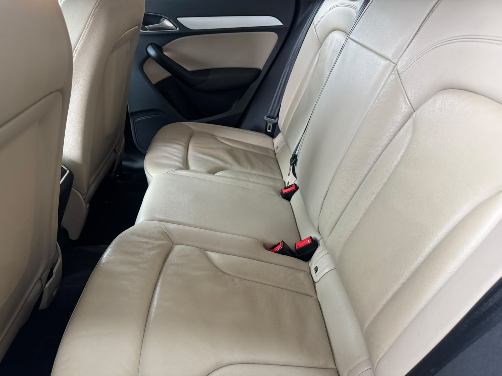 AUDI Q3 1.4 TFSI AMBIENTE GASOLINA 4P S TRONIC à venda na GBC Car - foto 5 de 14