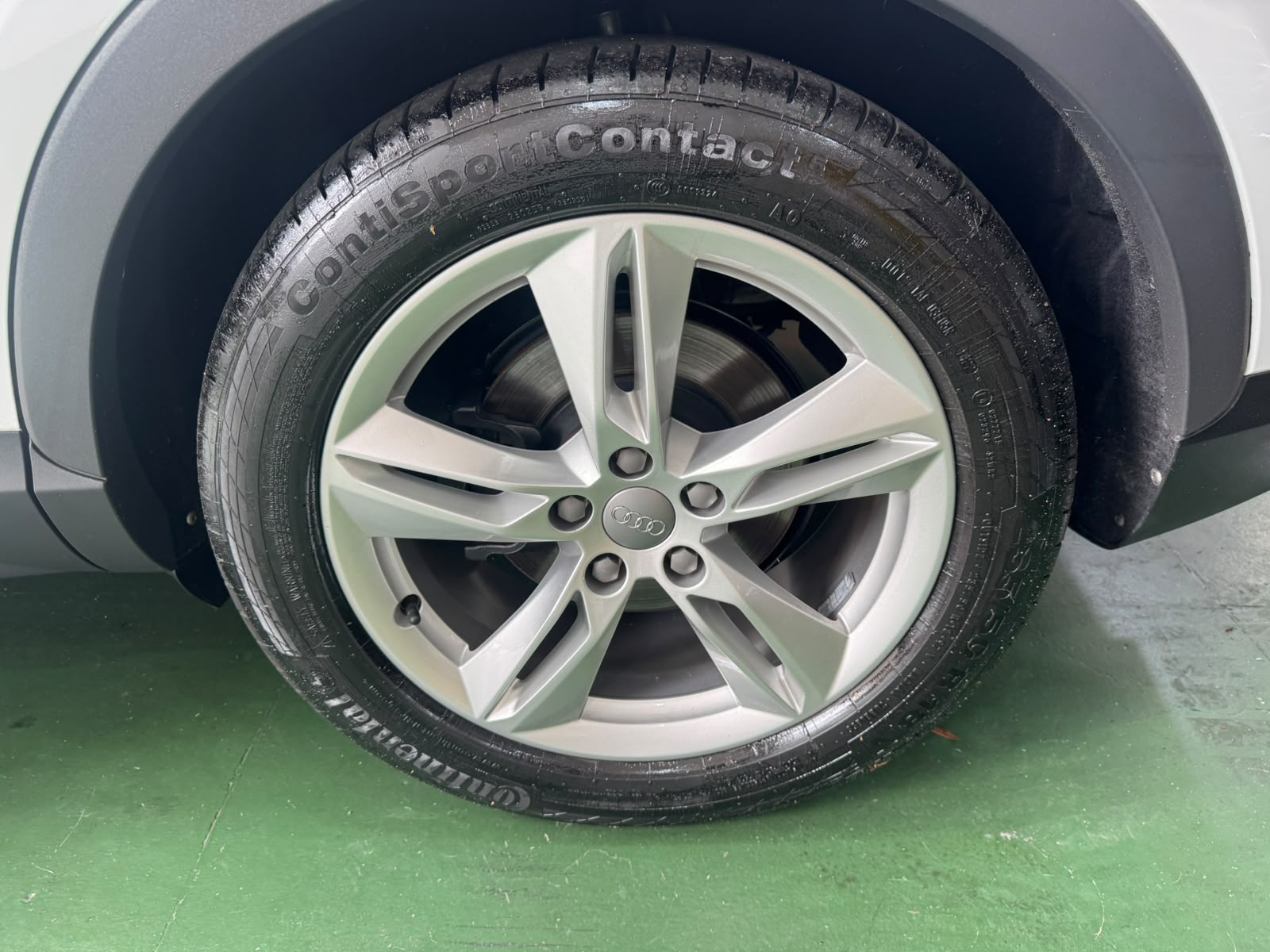 AUDI Q3 1.4 TFSI AMBIENTE GASOLINA 4P S TRONIC à venda na GBC Car - foto 4 de 14