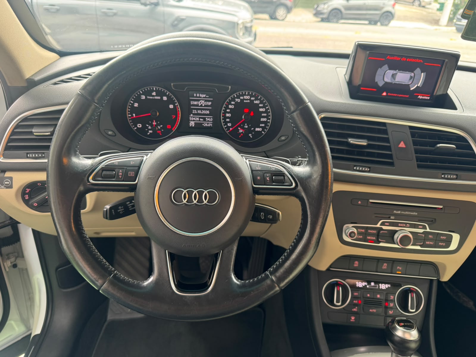 AUDI Q3 1.4 TFSI AMBIENTE GASOLINA 4P S TRONIC à venda na GBC Car - foto 6 de 14